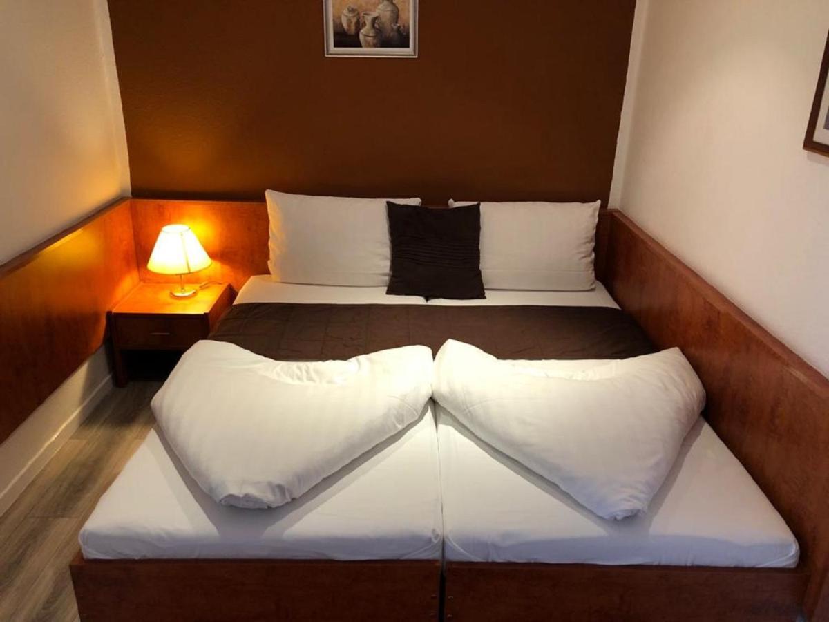 Apartmenthaus Цойтен Екстериор снимка