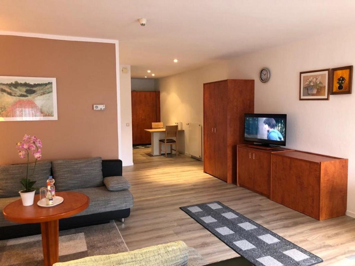 Apartmenthaus Цойтен Екстериор снимка