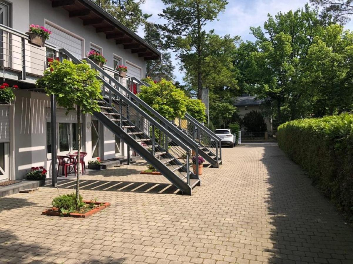 Apartmenthaus Цойтен Екстериор снимка