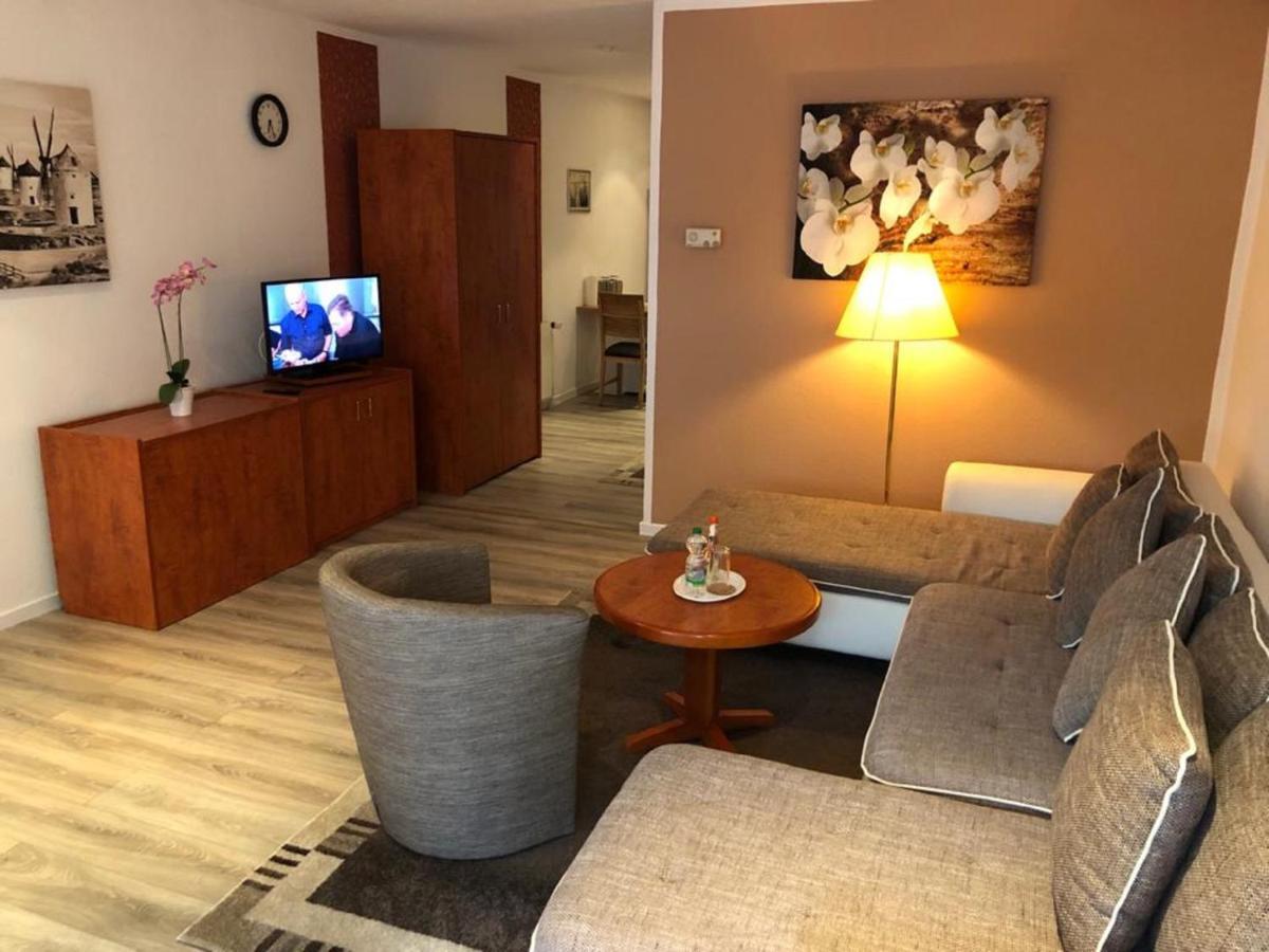 Apartmenthaus Цойтен Екстериор снимка