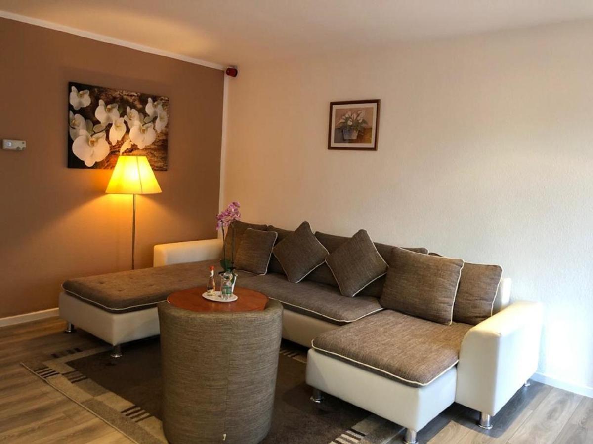 Apartmenthaus Цойтен Екстериор снимка